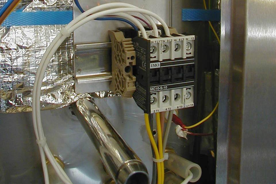 water inlet switching Controls tank temperature/temperature adjustment Controls