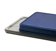 blu'tray standard For indoor transport the blu'tray standard, made of high-impact PP-C, is the optimal solution. The tray has two warm areas and two cold areas, thermally separated from each other.
