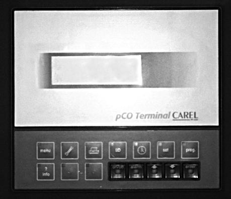 0. User interface LPC 090-0RMB he interface on the front panel of the instrument can be used to carry out all the operations connected to the use of the instrument, and in particular to: ñ et
