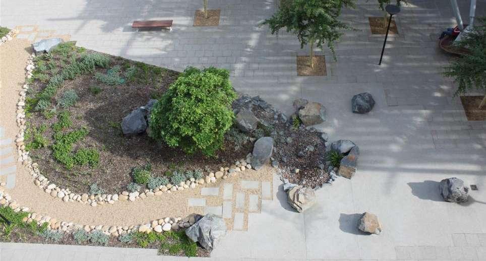 Rock Garden Use of natural materials Informal seating Sound