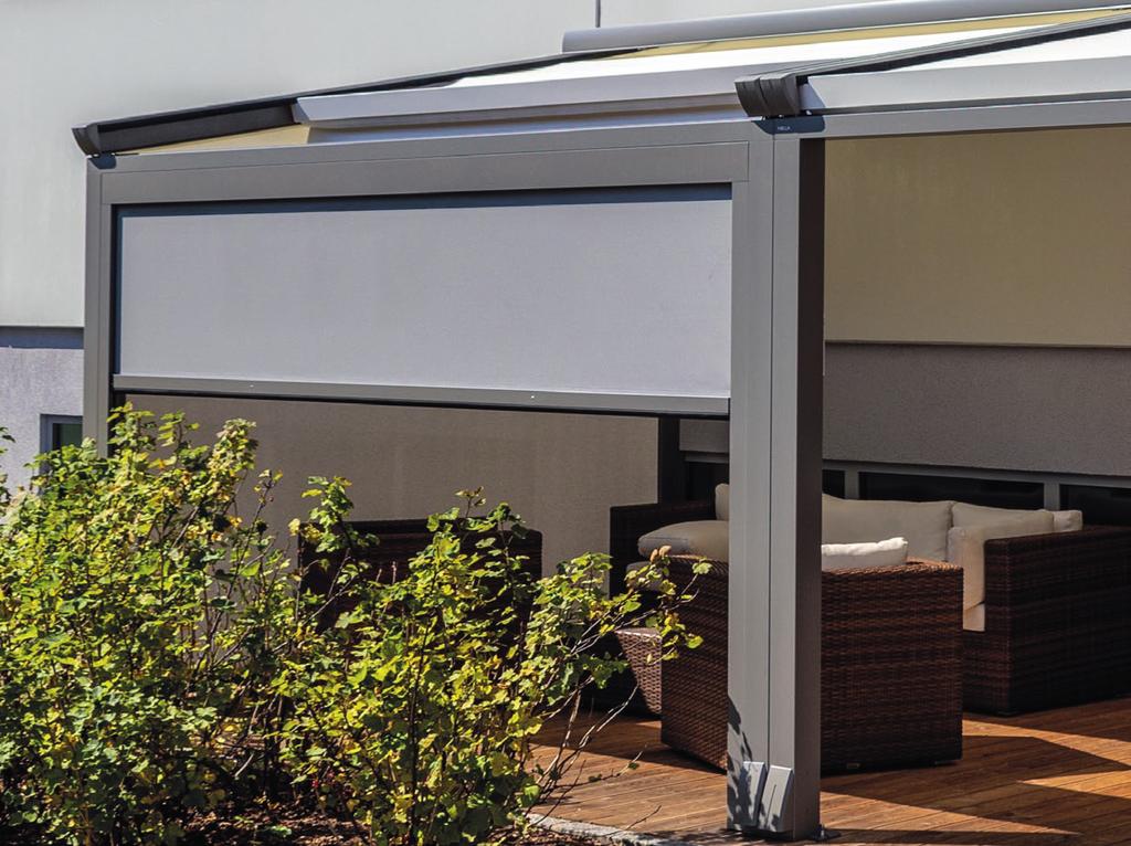 TERRA SIDE AND TERRA SIDE M VERTICAL BLIND FOR PERGOLAS Vertical blinds were developed to close off pergolas at the