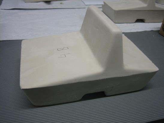 Fig. 11. Left: Photo of a test body made of green ceramic.