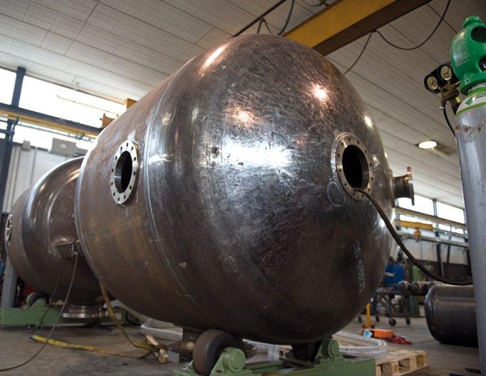 Carbon Steel Stainless Steel CUSTOM vessels SPE also works on one-off orders or small-to-medium series, typically for applications