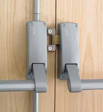 Suitable for single and double doors in combination with Briton 376 panic bolt Hand reversed on site Optional models available (see chart page 181) Mortice Panic Nightlatch Briton 379.