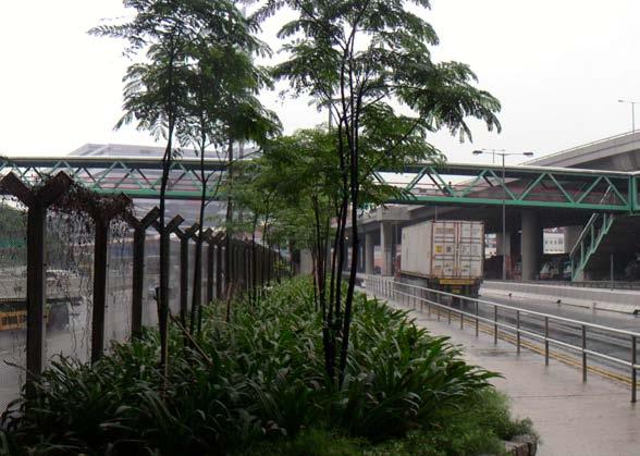 walkway to Mtr-Station Kwai Chung