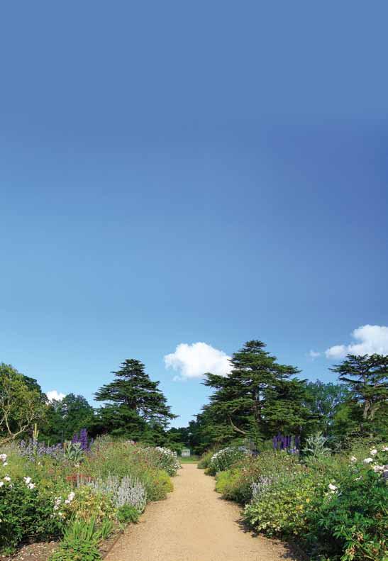 Woburn ABBEY GARDENS Enjoy 28 award-winning acres, inspired by the designs of landscape gardener, Humphry Repton and developed by our dedicated