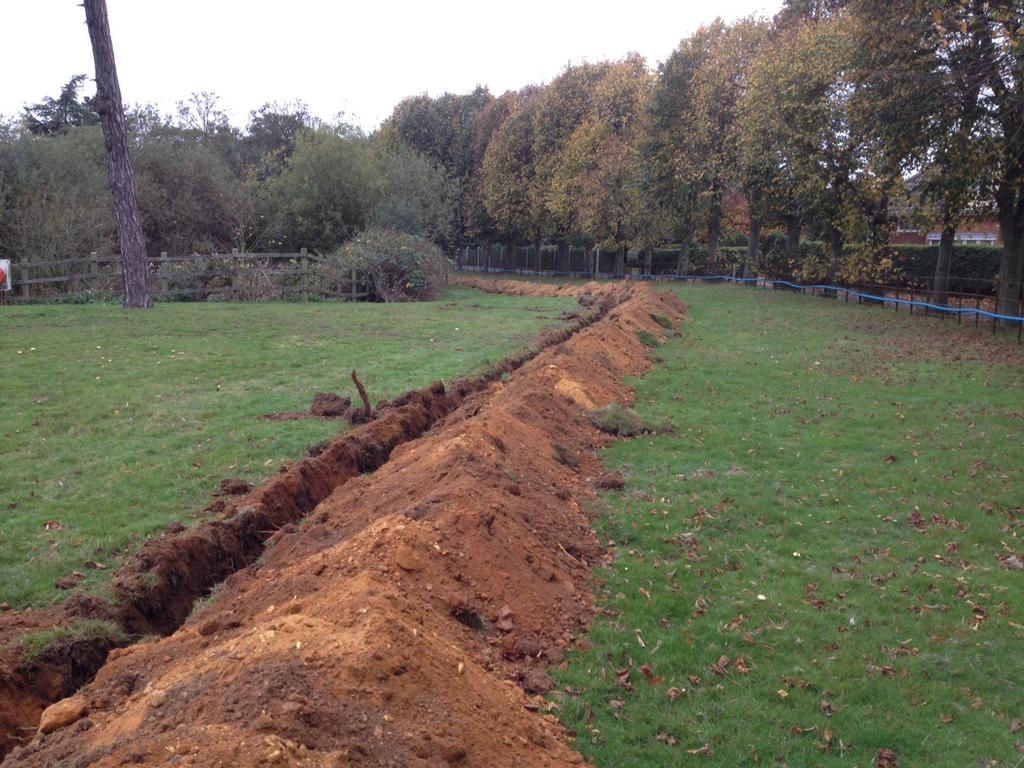 CAT Report 894: Elm Park, Ardleigh: watching brief on new water pipe. November 2015 Report CAT staff were on site to monitor the pipe on 9th-12th November 2015.