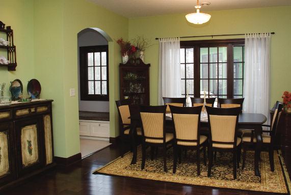 Above: Simplicity and elegance make the dining room an inviting space for guests.
