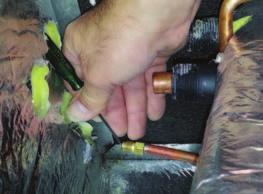 Screw the nut attached to the stub-out portion of the flowrator body onto the inlet port of the TXV. 9. Connecting Refrigerant Lines 1.