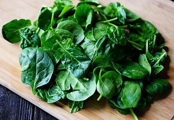 POPULAR VEGETABLES THAT ARE COLD TOLERANT Spinach Wonderful to enjoy on its own, or in a salad mix This