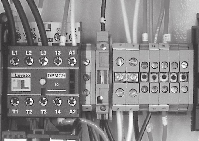The heat transfer system must be effectively grounded to the grounding means provided in control box in accordance with National Electric Code.