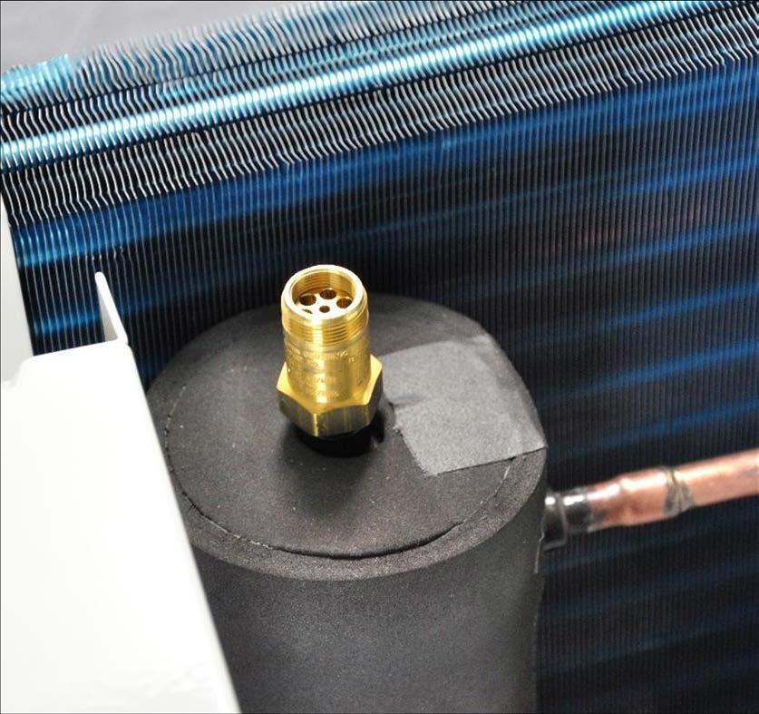 Heated and insulated receiver A heated and insulated receiver, along with a liquid line check valve and smart controls, allows the unit to operate in low-ambient temperatures as low as