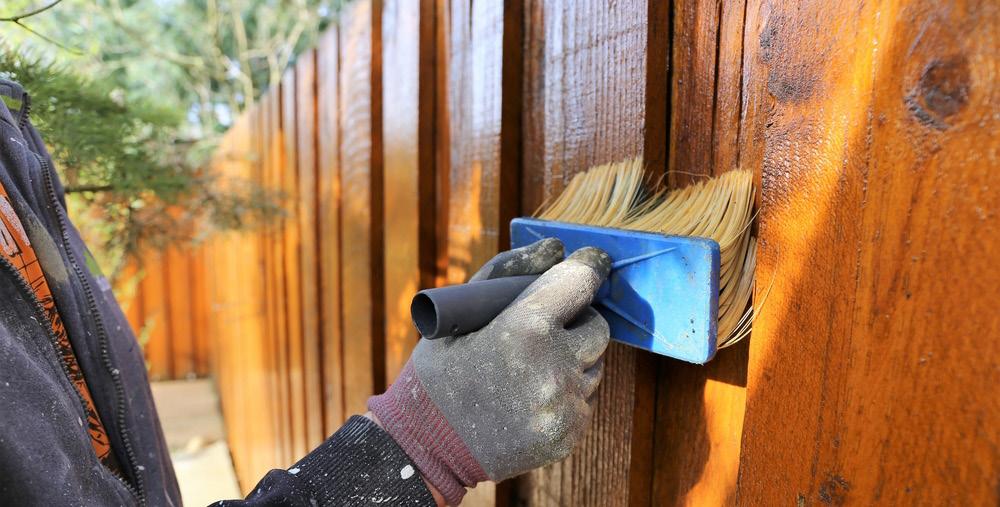 FENCE MAINTENANCE Fence panels need to stand up to the elements. Check and treat them regularly to keep them at their best. Treatment types You ll want your new fence to stand the test of time.