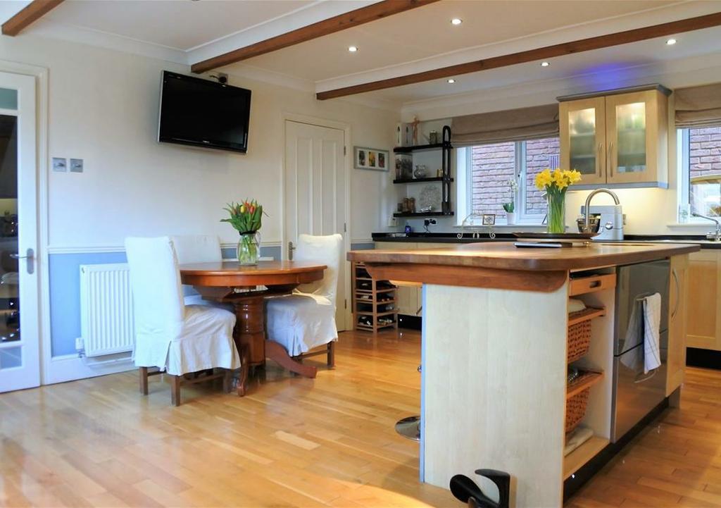 The property also has the advantages of UPVC double glazing and gas fired central heating.