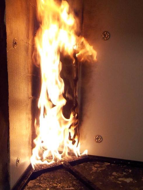 Single Burning Item EN 13823; Single Burning Item For classes A2, B, C, D Smoke classification; s 1, s 2, s 3 Burning droplets; d 0, d 1, d 2 30 KW burner simulates a wastebasket fire