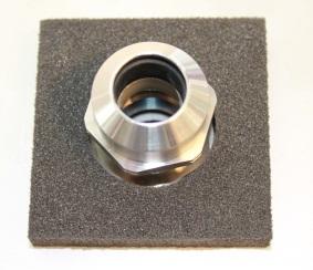 Mounting Nut on gland Insert the longest pipe (inlet sampling pipe) with the longest threaded end of the pipe pointing towards the box,