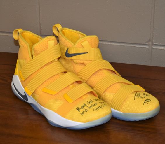 Autographed Iowa Hawkeyes Nike Basketball Shoes Includes written