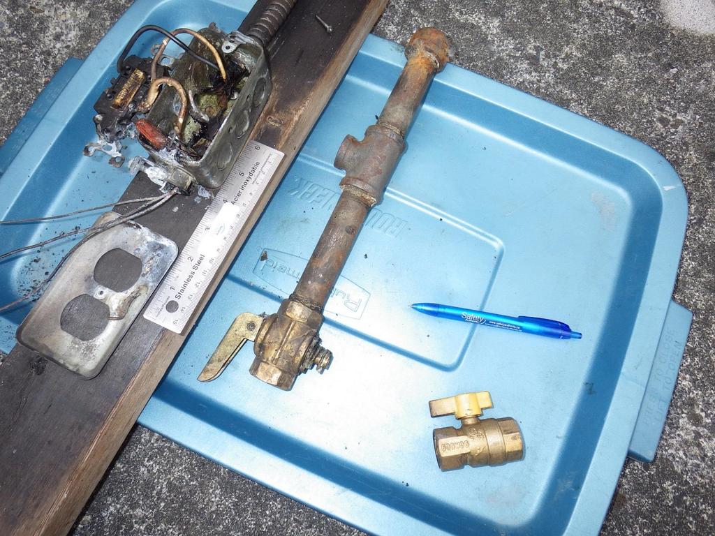 Figure 14 This photo shows the components involved in the incident.