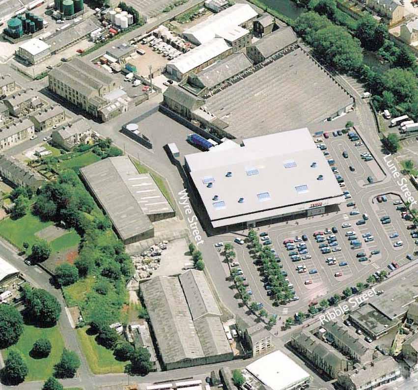 CLIENT: SITE: SIZE: MAPLE GROVE DEVELOPMENTS Wyre Street, Padiham 45,000 sq ft on 6 acres CASE STUDY SITE IDENTIFICATION & SITE ASSEMBLY TASKS 1 Site identification 2 Relocation of paint trade