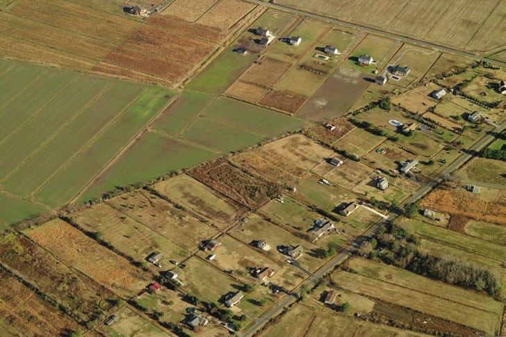 Piano-key subdivisions should be avoided to preserve open space and maintain the rural character of existing roads.