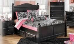 with versatility of being an adult or youth bedroom Bun feet on case pieces and pickle fork groove detail on case sides and bed panels Large turned wood