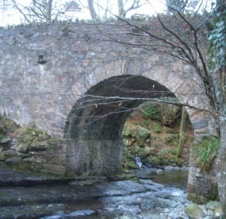 Parnell s bridge, which has a date-stone of 1774, is said to be named after Sir John Parnell, one-time Irish Chancellor of the Exchequer and a friend of the 2 nd Earl. Maria s bridge was erected c.