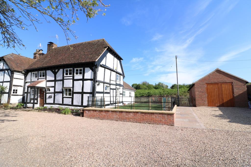 uk The Cottage The Green Charlton Worcestershire WR10 3LJ For Sale Price 395,000 A PERIOD GRADE 11 LISTED LARGE THREE BEDROOM CHARACTER COTTAGE HAVING BEEN GREATLY IMPROVED