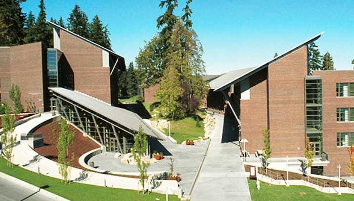 The campus is conveniently located in the heart Bothell and boasts a rigorous interdiciplinary curriculum, teaching