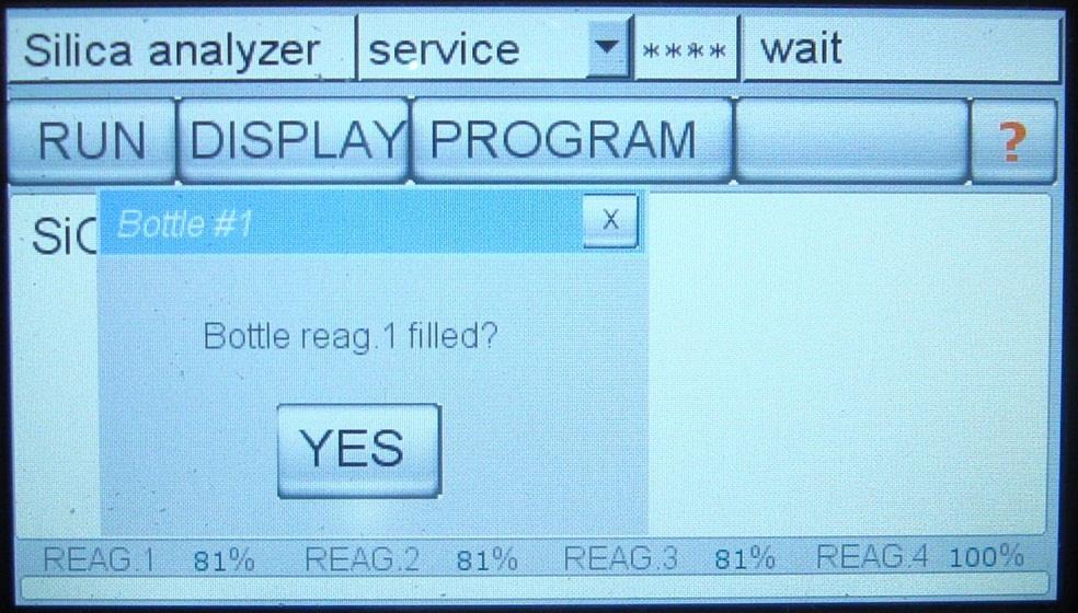 User Interface 5.4 REAGENTS REFILL The remaining reagent is shown as a percent (%) at the bottom of the main display screen.