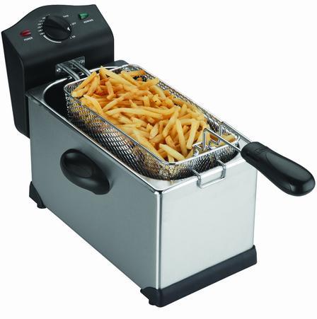 EASY-CLEAN DEEP FRYER 3 QT DF1233 Perfect for French fries, onion rings, chicken, fish, donuts and more Adjustable temperature control.