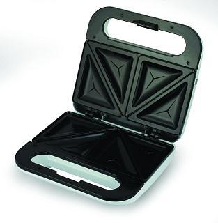 SANDWICH MAKER SM1068 Makes delicious sandwiches or snacks in minutes Non-stick cooking surface for easy clean-up Light indicates when unit is preheated and ready to start