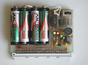 The author has built up and tested such a universal battery power supply unit (Figure 6) for general usage with the BASIC-Tiger as part of the module project (Tiger cookbook p. 265).