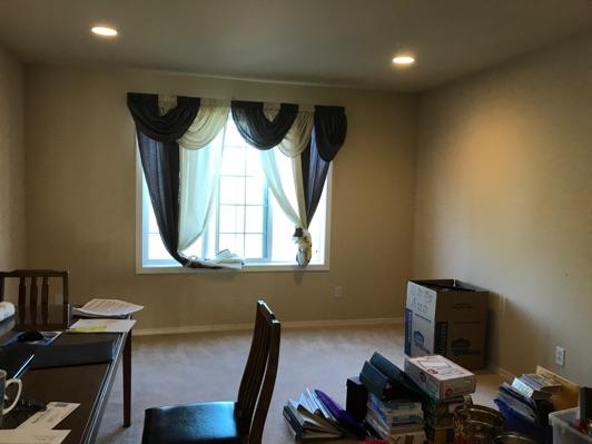 1. Location Location East Bonus Room 2. Bonus Room Walls and ceilings appear in good condition overall.