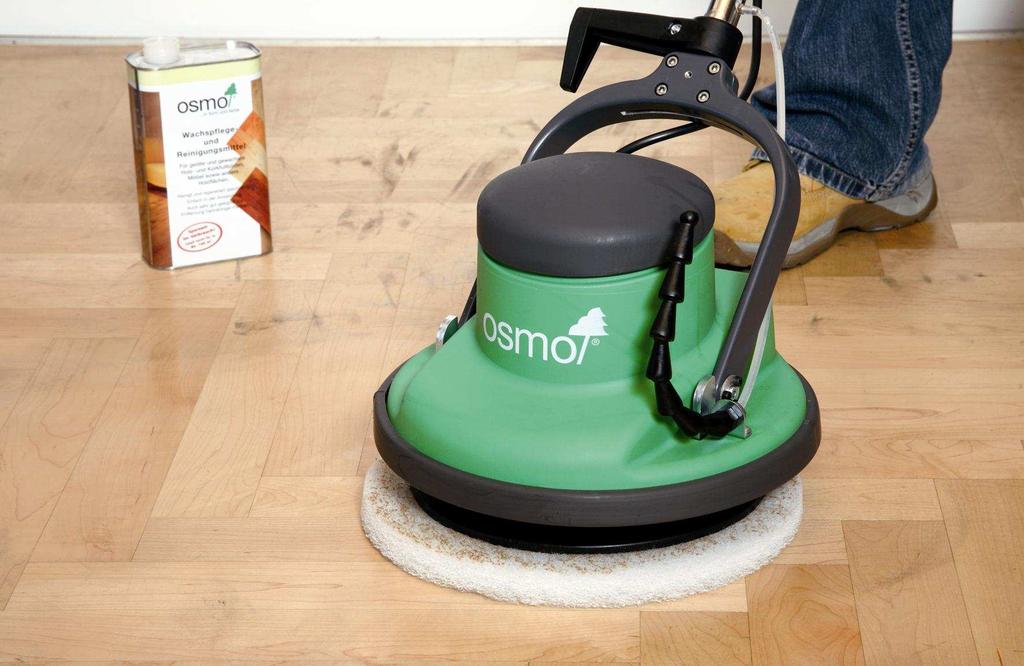 5. Refreshing of oiled surfaces with Osmo Liquid Wax Cleaner Clean the surface (see point 4.