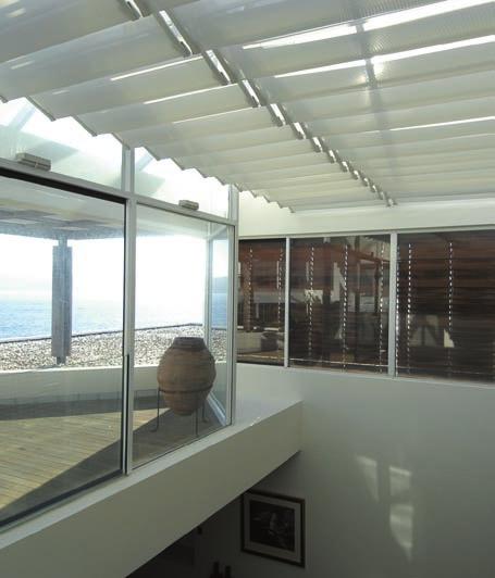 Silent Gliss Wintergarden Systems are guided Roman blind systems.