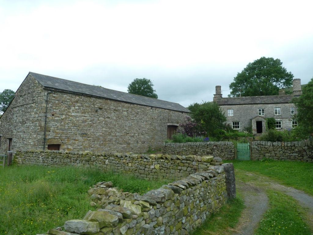 barn, range of farm buildings, outbarn,