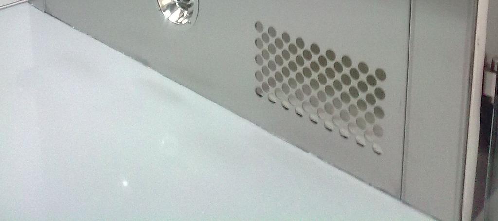 The shower has a single fan unit per plenum fitted with 9 nozzles.