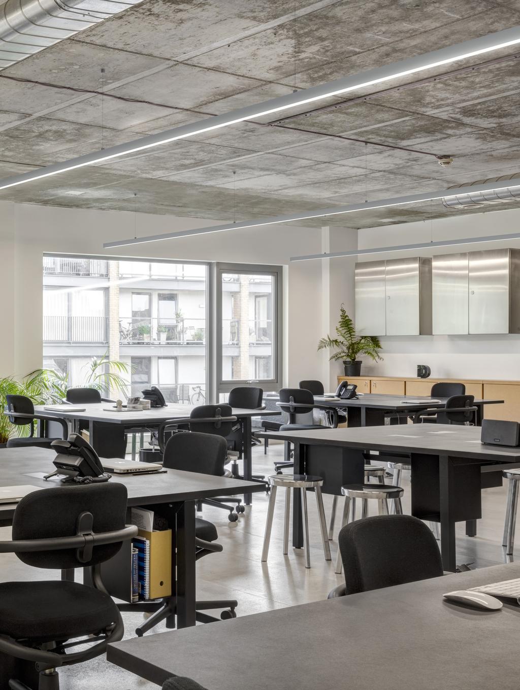 Improved optical performance Controlling glare Increased performance Glare control is a key component of creating a comfortable Avenue Metro offers increased performance and ECA compliance workplace.