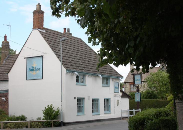 Simon and Gaye welcome you to the Anchor near the river in Burwell which we have refurbished to create a warm, welcoming environment.