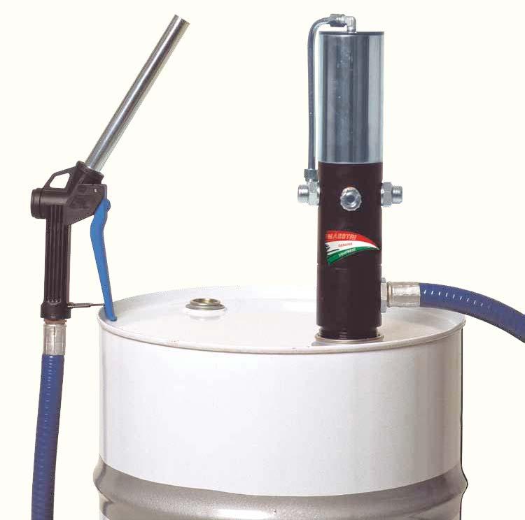 AIR OPERATED PUMPS Mod. 350/C Mod. 350/SPEC Air operated pump Suitable for 50-200 litres drums. Complete with 3m hose (Int. Ø 20mm) and nozzle ATTENTION: for oils max SAE 40 Max flow rate: 20L/Min.