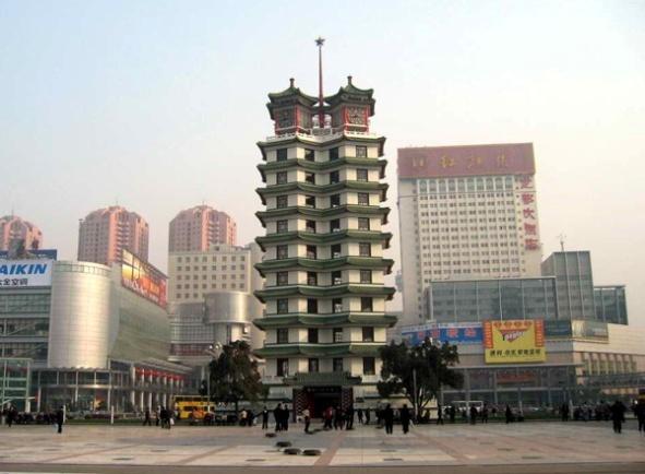 Image 1-1 the Monument about the Strike in Zhengzhou Therefore, some researchers think using the dynamic protection approach could be a good way to create a coordinated development between the