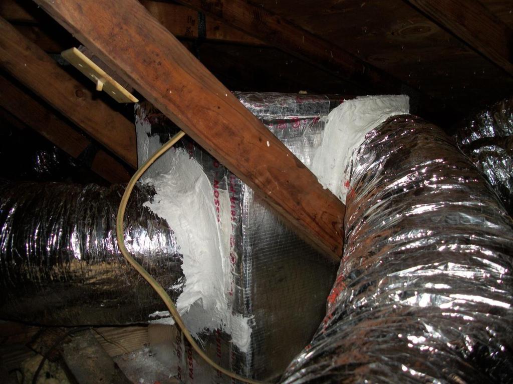 E2.2 Ductwork and Joints Sealed with Mastic