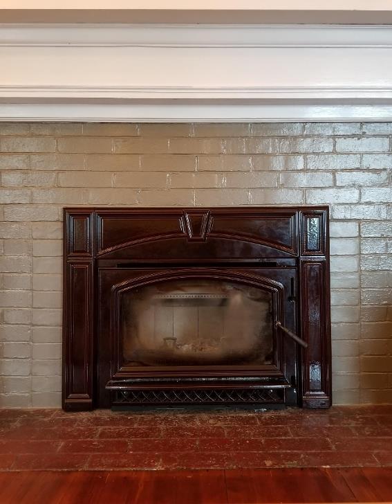 POSSIBLE MISTAKE: FIREPLACE?