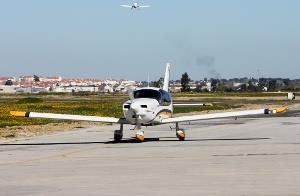 PROXIMITY TO AIRPORTS Humberto Delgado - Lisbon (140