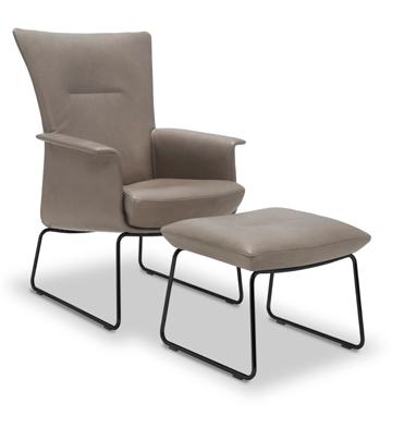 THE COMFORTABLE LOUNGE CHAIR AIDA Design by CHRISTOPHE GIRAUD (FR) Compact - feather light - classy French designer Christophe Giraud designed for JORI the refined AIDA armchair, the perfect fit that