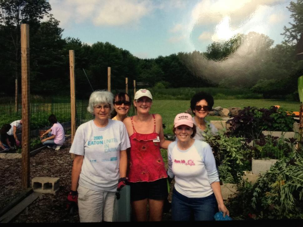 Master Gardener Volunteers Providing volunteer leadership and service to through various gardening activities.