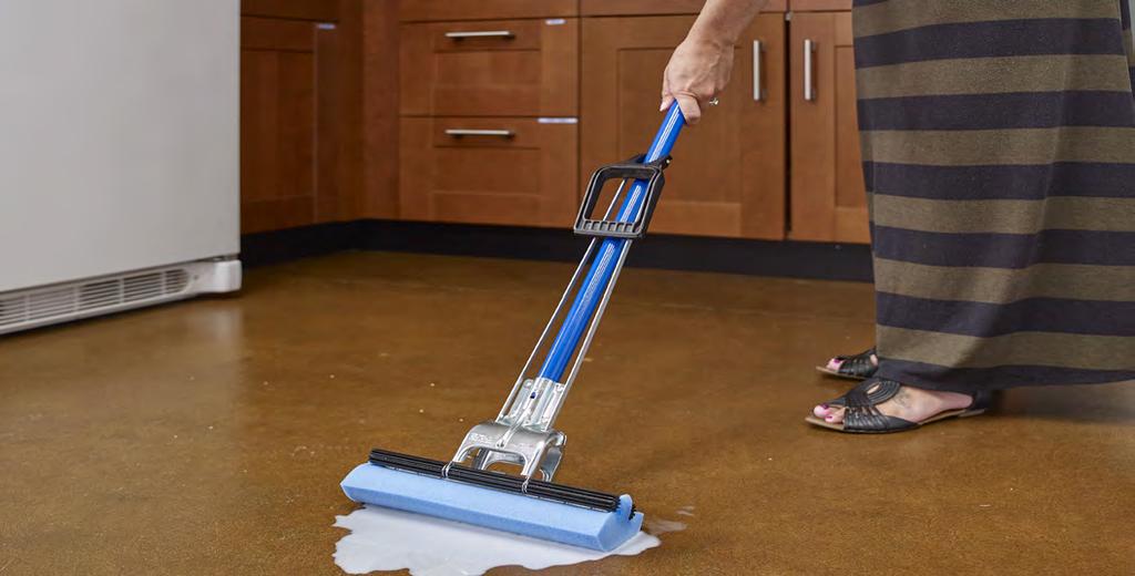 resists corrosion from all common detergents and disinfectants Straight handle allows user to properly use the pull-and-lift technique with both sides of the mop Perfect for use on walls, floors and