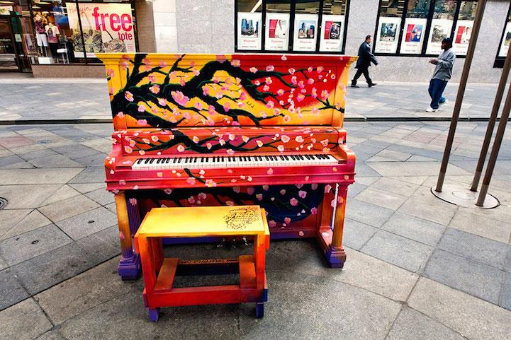 STREET TUNES VARIOUS ARTISTS A temporary public art installation project featuring an artistically decorated piano in