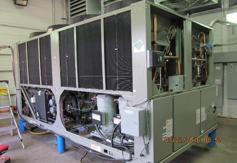 Experiences With Air Cooled Chiller 100 RT (352 kw) Duplex Circuits Used 1 Circuit Observations Measured