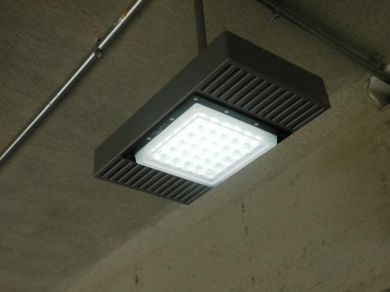 Energy Efficient Optimize energy performance Fluorescent lighting 45% savings compared to MH & HPS Induction lighting LED